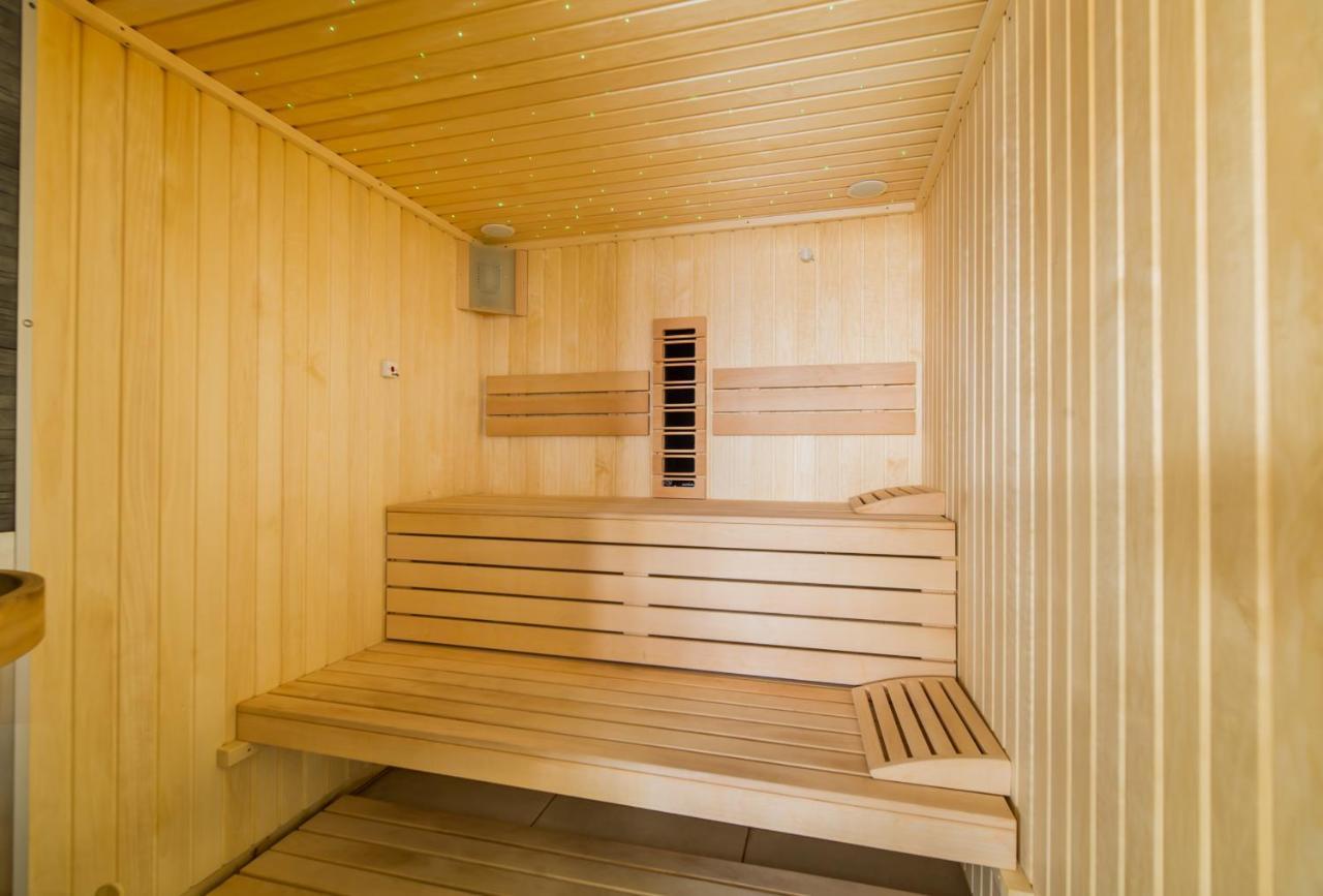 Summer Studio Spa N Pools Beach Resort นาโวดาริ ภายนอก รูปภาพ